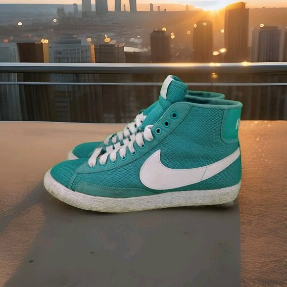 Nike Shoes - ✅Nike Blazer Mid Mesh Comfort Sneakers Womens Sz 8 Green Lace up Athletic Shoes